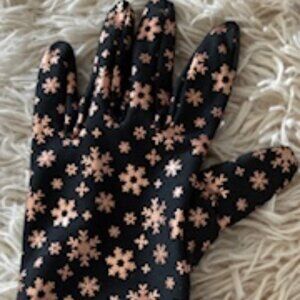 Seirus Glove Liners with Metalic  Gold Snowflakes